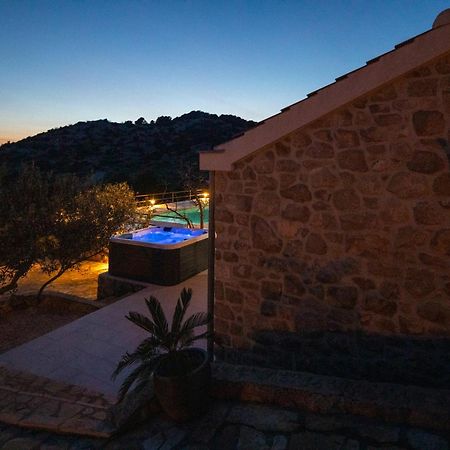 Holiday Home Svemir Drage Esterno foto