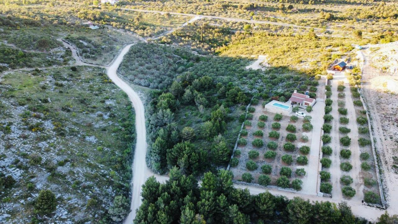 Holiday Home Svemir Drage Esterno foto